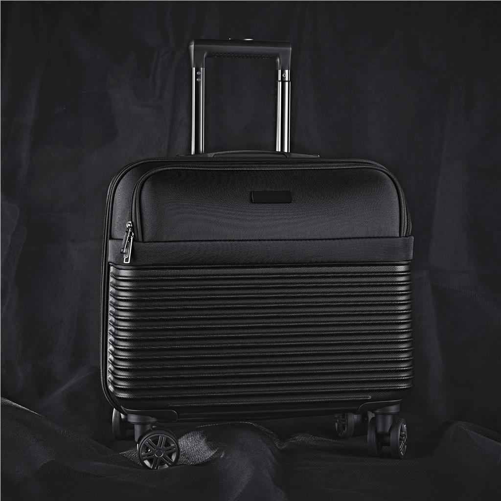 av 19045 lifestyle no logo 1024x1024 av 19045 lifestyle no logo 1024x1024