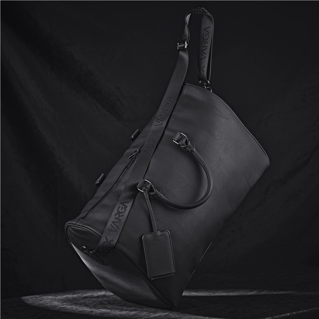 gf av 1054 b lifestyle no logo 1024x1024 gf av 1054 b lifestyle no logo 1024x1024