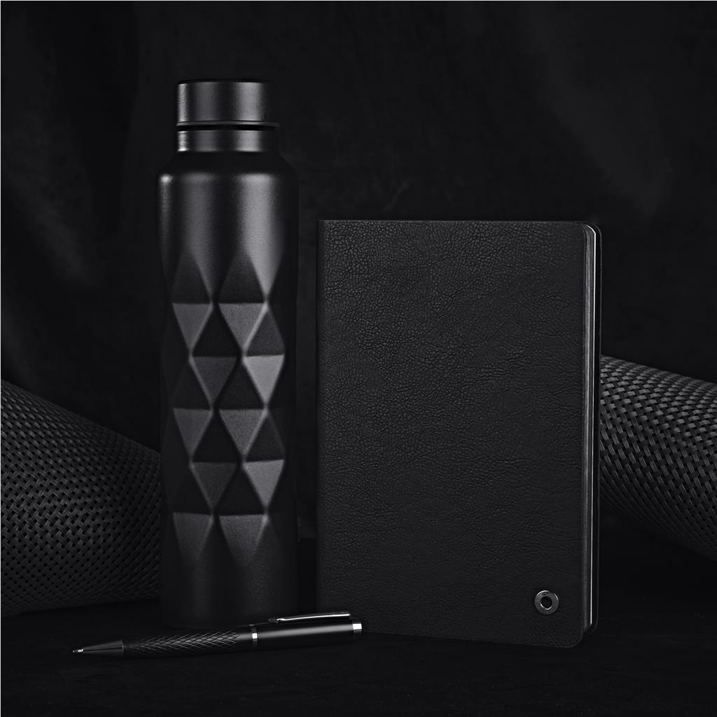 gf av 1310 b lifestyle no logo 1024x1024 gf av 1310 b lifestyle no logo 1024x1024